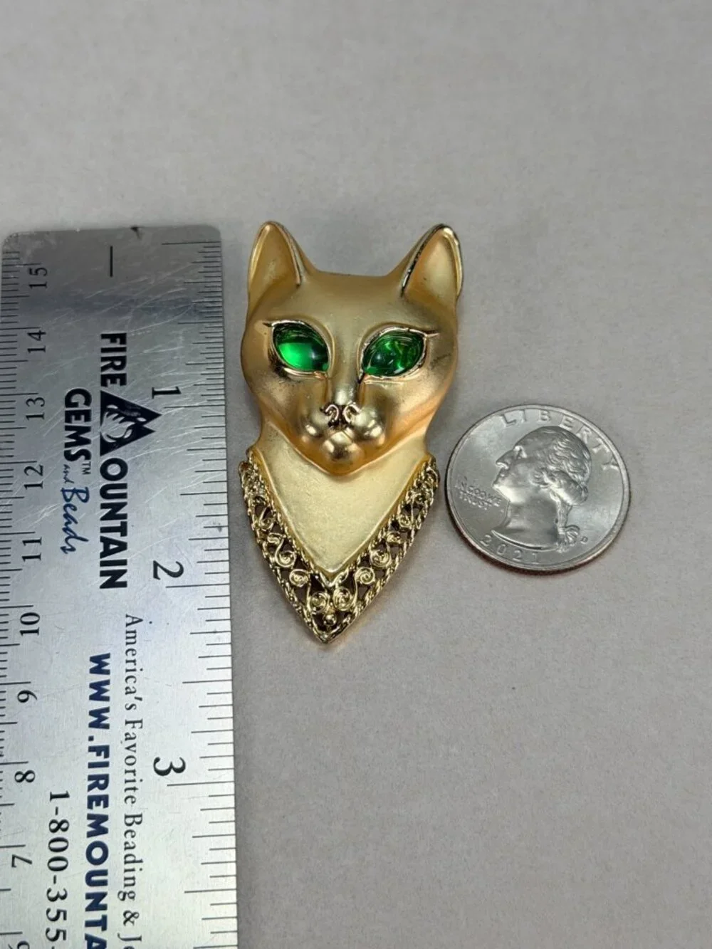 Vintage AJC Egyptian Cat Brooch Pin Green Colored Eyes Matte Gold Tone Signed